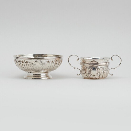 BOWLS, 2 pcs, silver England 19th century. Weight about 400 grams.