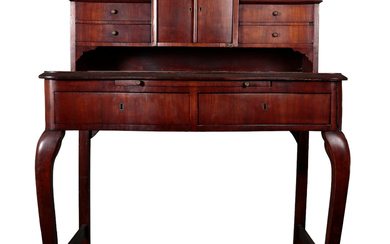 “Bonheur du jour” in Louis XV style in mahogany, from the 19th century.