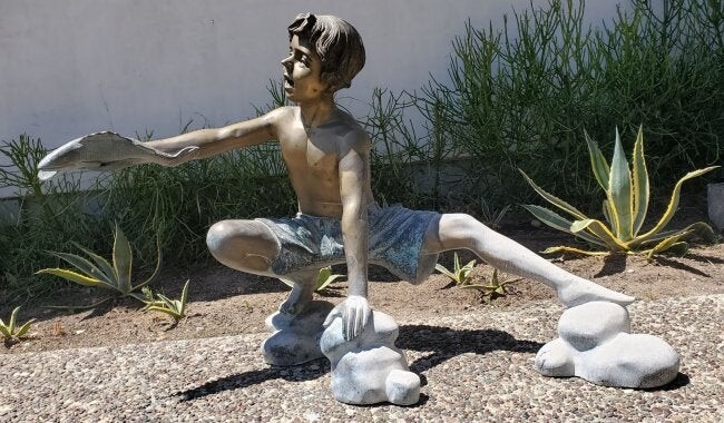 Bronze Water Fountain Statue of Palyful Child Holding B