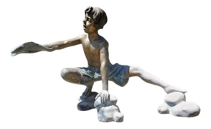 Bronze Water Fountain Statue of Palyful Child Holding