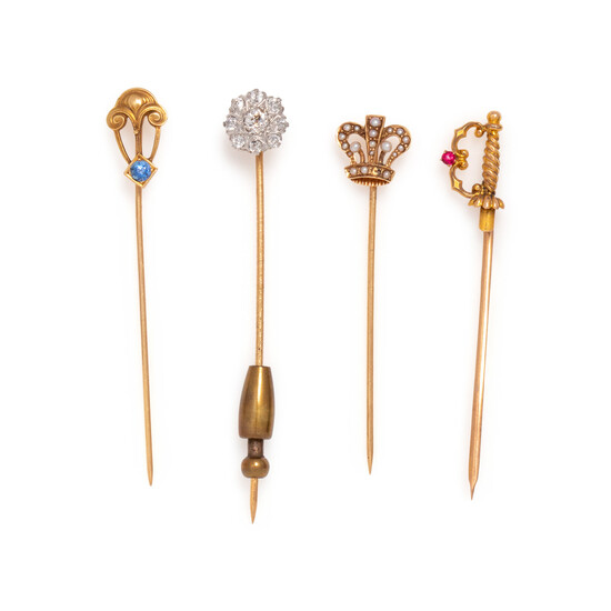 COLLECTION OF ANTIQUE YELLOW GOLD STICKPINS