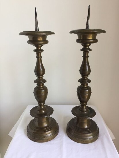 Candlestick (2) - Baroque - Bronze - Early 18th century
