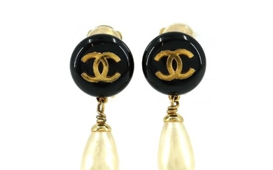 Chanel - Vintage 1993 CC Faux Pearl Earrings
