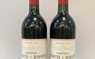 Château LYNCH BAGES 1990 - 5e Grand cru classé PAUILLAC. 2 bouteilles. (Une base goulot)....