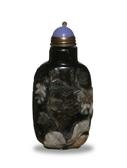 Chinese Black and White Crystal Snuff Bottle, 19th Cent
