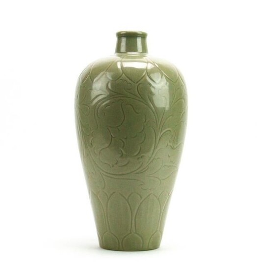 Chinese Celadon Glazed Yue Ware Mei Vase