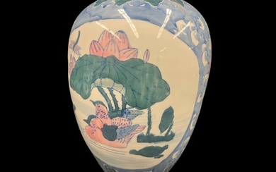 Chinese Coastal Decor Porcelain Vase