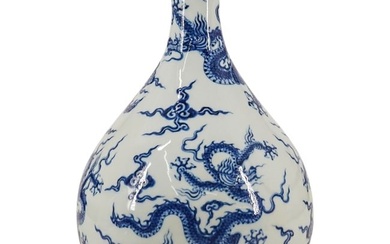 Chinese White Blue Porcelain Dragon Yuhuchun Bottle Vase