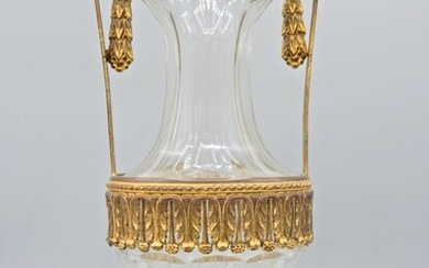 Clear crystal vase in gilt bronze mounts - Bronze (gilt), Glass - Mid 19th century