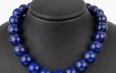 Collier lapis-lazuli, boules de lapis-lazuli en dégradé, D. env. 13.7 - 16.3 mm, L. env....