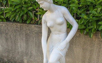 Dal modello di Christophe-Gabriel Allegrain (1710-1795) - Sculpture, "Baigneuse" - 132 cm - White statuary marble