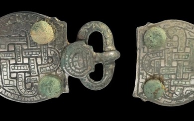 Early Medieval, Merovingian Bronze Buckle of a Belt and counter fitting with 3 spherical adornment and engraved details (fine!).