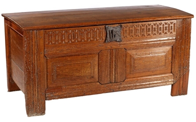 (-), Oak blanket chest with beautiful stitching, Holland...