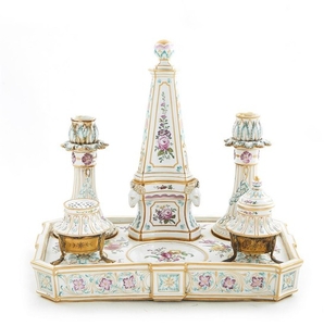 Fine French porcelain inkstand