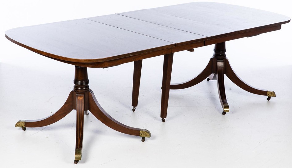 George III Style Mahogany Two Pedestal Dining Table, 20th Century EV1DJ