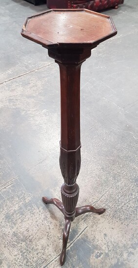 Georgian Style Mahogany Torchere or Pedestal, with octagonal top & conforming shaft, reeded to base and with outswept feet (H:112 x...
