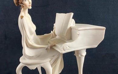 Giuseppe Armani "Lady At Piano" Statue