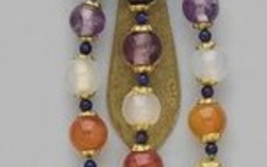 Gold-plated metal chain supporting three lines of agate...