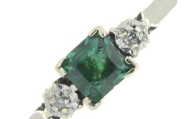 Green paste & diamond ring