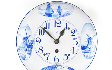 Horloge murale. Sog. Horloge de cuisine de la marque Pfeilkreuz (montres-bracelets pour hommes). Cadran en...