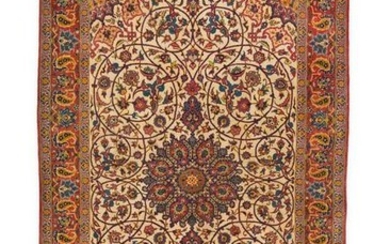 Isfahan Rug 163 x 105 cm
