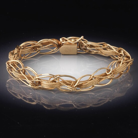 Ladies' Vintage Gold Interwoven Fancy Link Bracelet