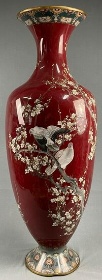 Large cloisonné vase. Japan.