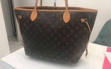 Louis Vuitton - Neverfull MM Shoulder bag