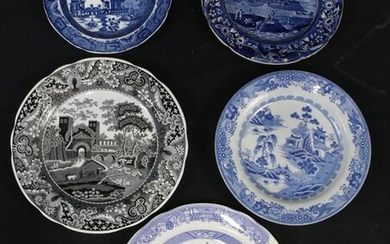 MIXED LOT OF FIVE SPODE PLATES