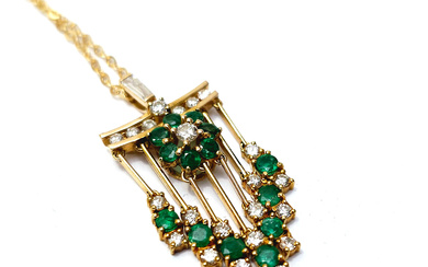 MOBILE PENDANT MADE OF BRILLIANT-CUT DIAMONDS AND EMERALDS WITH 14K YELLOW GOLD CHAIN AND FRAME.