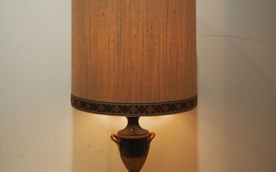 Maison Charles dans le gout : Lampe d'ambiance vers 1970, fût télescopique en métal doré,...