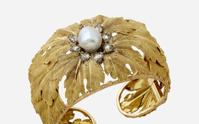 Mario Buccellati, Semi-baroque cultured pearl, diamond, and gold cuff bracelet