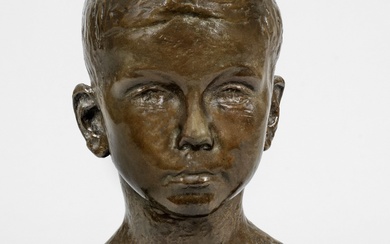 Milly Steger (1881 Rheinberg - 1948 Berlin) Buste de garçon Bronze, patine brun foncé. Signé...