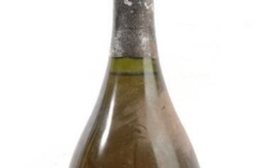 Möet & Chandon Dom Pérignon 1975 Champagne (one bottle)