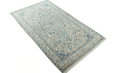 Nain - Very fine Persian carpet with silk - Rug - 212 cm - 124 cm