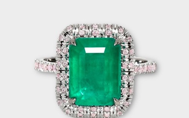 No Reserve- IGI 4.00 ct Natural Minor-Oiled Bluish Green Emerald and 0.38 ct Pink Diamonds - 14 kt. White gold - Ring Emerald