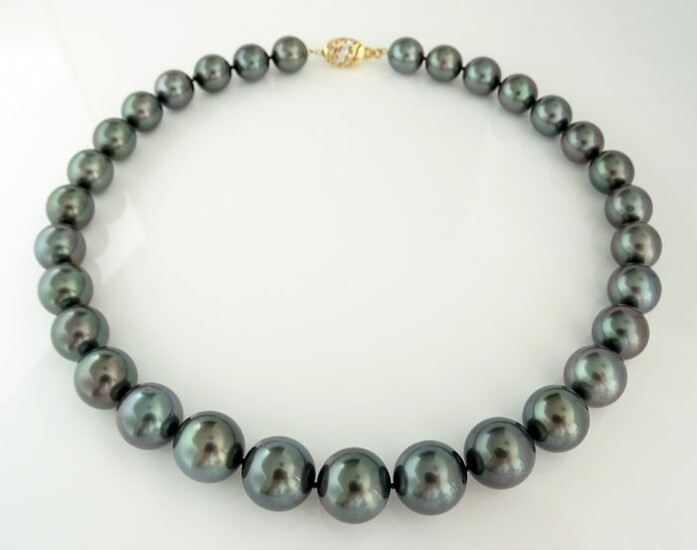 No Reserve Price - Tahitian pearls, Darker Green-Blue 12.02 X 14.78mm - Necklace, 18 kt. Multi-Tone Gold - Diamonds