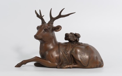 Okimono (1) - Bronze, Silver - Sano Hirosai（b1944） - A bronze deer incense burner with the artist's signature 'Hirosai' 宏采 - Japan - Heisei period (1989-2019)