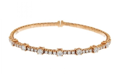 Open cuff bracelet in 18k yellow gold. Frontis with brilliant-cut diamonds, colour I, purity VS/SI,...