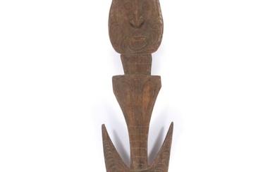 Papua New Guinea Oceanic carved wood Iatmul food hook statue, 22 1/2"H x 6 1/4"W