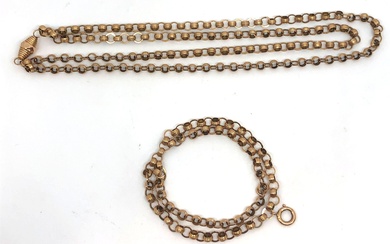 Parure en or jaune 18 carats (soit 750/1000e) comprenant un collier double et un bracelet...