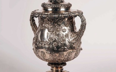 Paul STORR - EXTREMELY RARE SILVER TEA URN, 1826
