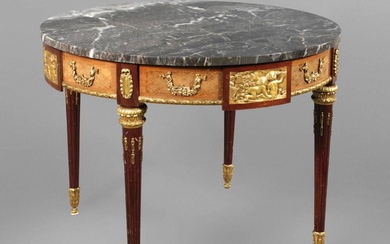 Petite table basse Table basse ronde de style Louis XVI, plaquée en hêtre, noyer et...