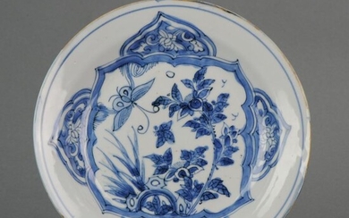 Plate - Blue and white - Porcelain - Kraak Ming Butterfly - China - Wanli (1573-1619)