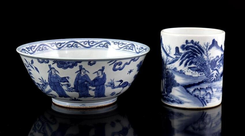 Porcelain bowl with blue and white decoration of