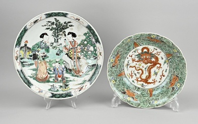 Porcelaine chinoise en deux parties. Famille Verte. 1x Bol à décor de dragon/cheval + décor...