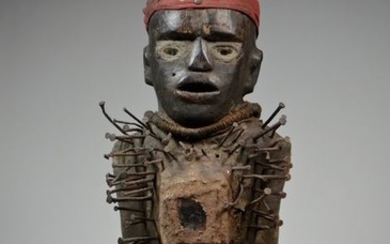 Power figure - Glass, Metal, Wood, Textile - NKISI N'KONDI - BaKongo - Democratic Republic of Congo