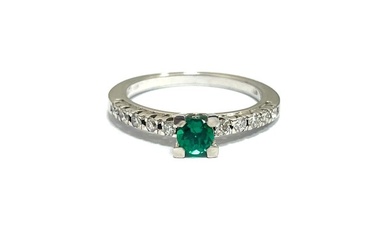 Ring - 18 kt. White gold - 1.40 tw. Emerald - Diamond