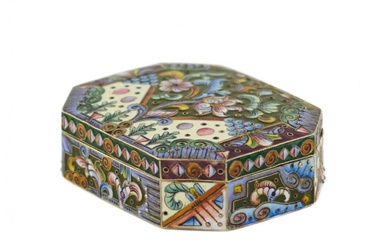 Russian, silver snuff box of the Art Nouveau era, with...