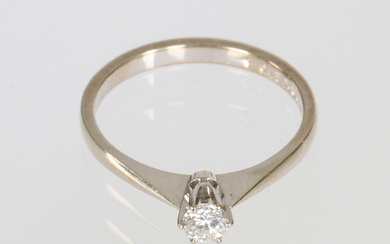 SOLITAIRE RING WITH DIAMOND ca 0,18ct, 18K white gold, 1979.